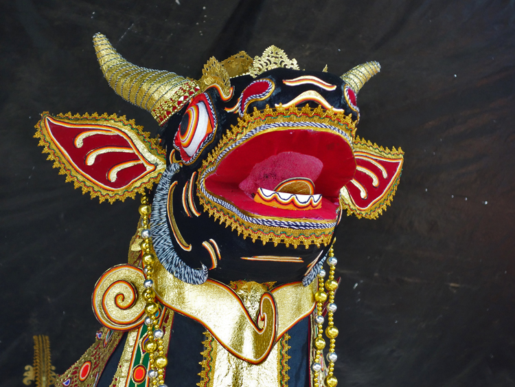 blog head of bull