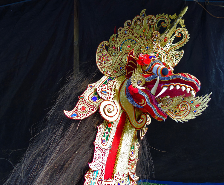 blog head of dragon